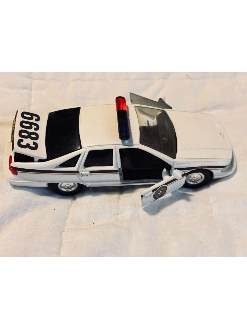 1993 Road Champs 1:43 Chevrolet Caprice State of Quebec Highway Patrol Diecast